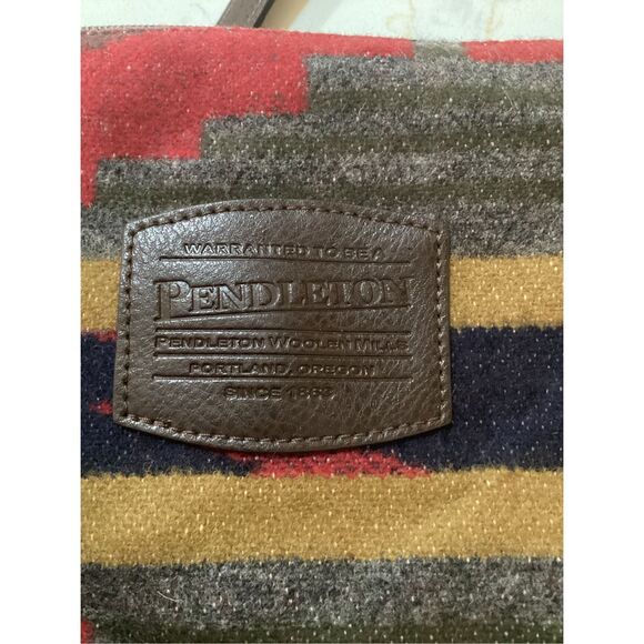 Pendleton Crossbody Southwestern Striped Red Black - Picture 2 of 8